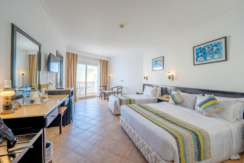 Családi szoba, kilátással a kertre