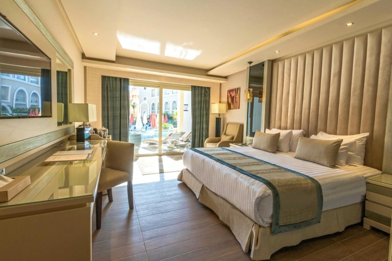 Deluxe Swim up szoba közös medencéhez való hozzáféréssel