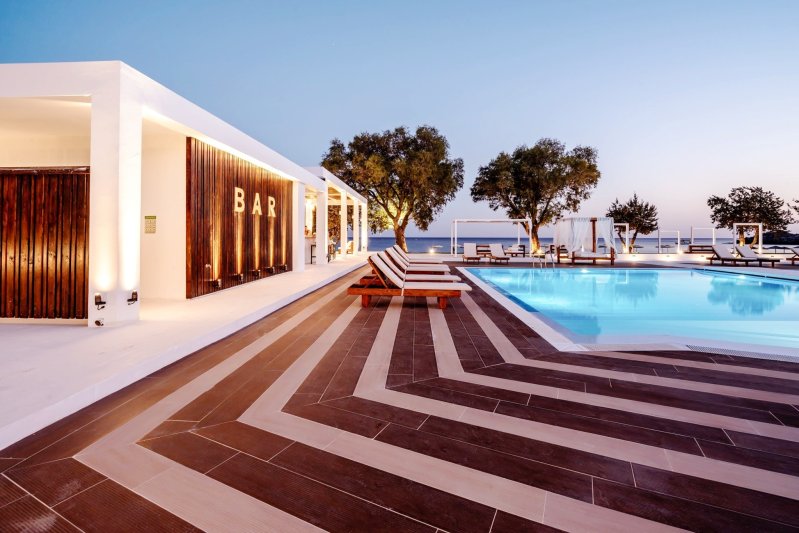 Rodosz utazás Kamari Plus