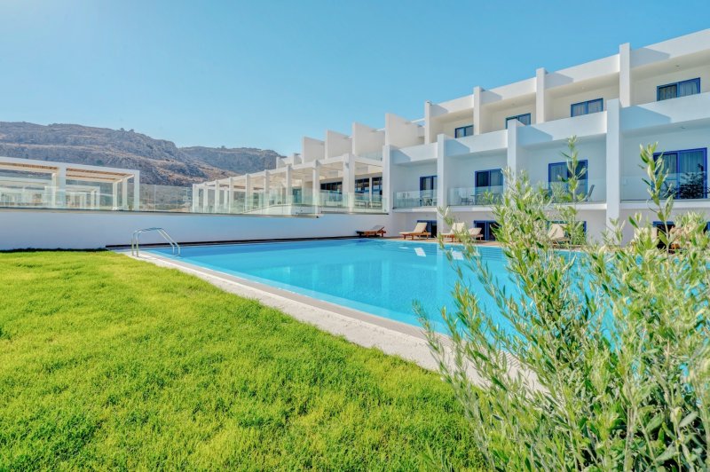 Rodosz utazás Kamari Plus