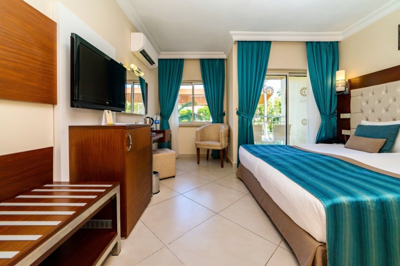 Superior szoba kétszemélyes ággyal