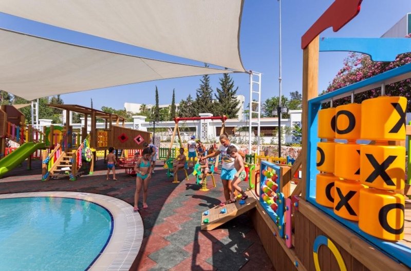 Kemer utazás Karmir Resort