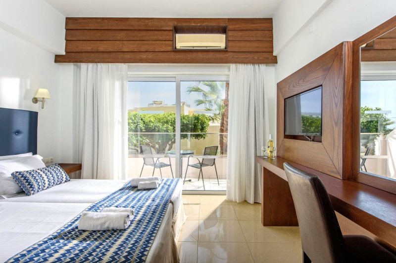 Kétágyas szoba a főépületben