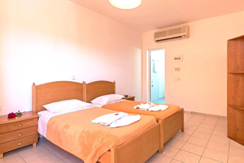 Kétágyas szoba