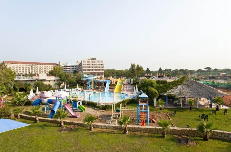 Kaya Belek Belek