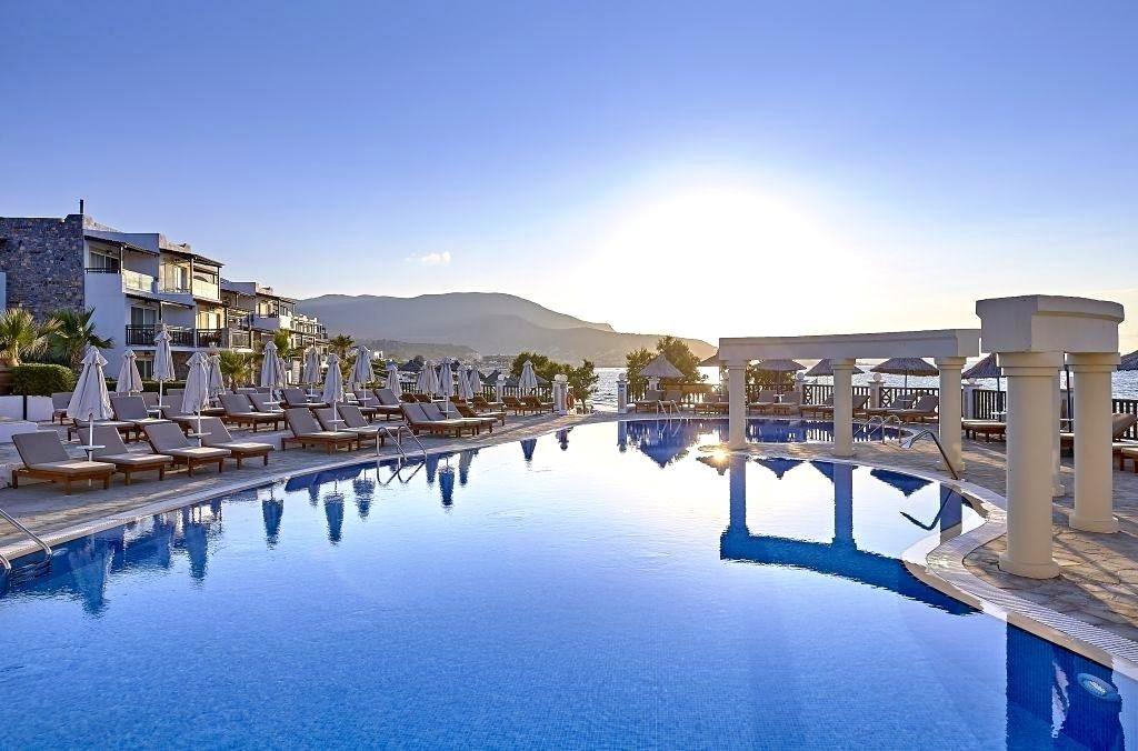 Alexander Beach Hotel & Village Kelet Stalis
