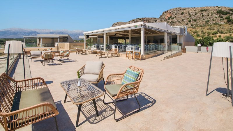 Kréta Kalyves utazás Kiani Beach Resort