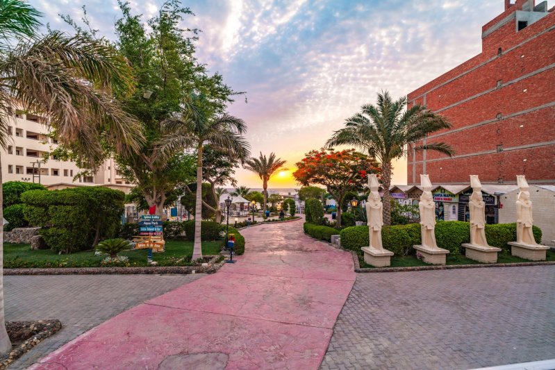 Hurghada utazás King Tut Resort