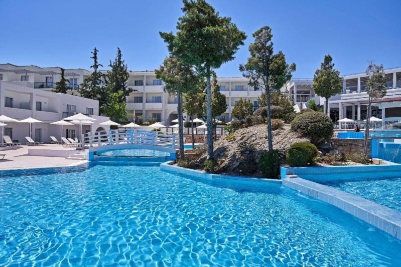 Rodosz Kiotari utazás Kiotari Bay Miraluna Beach Resort