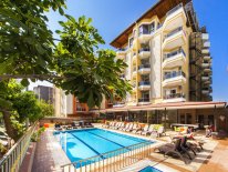 Kleopatra Ada Beach Alanya
