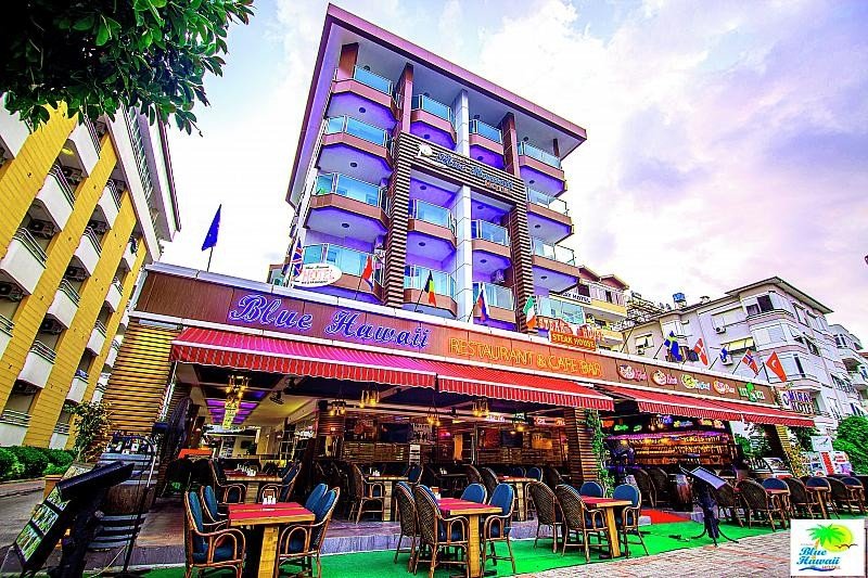 Alanya utazás Kleopatra Blue Hawaii 