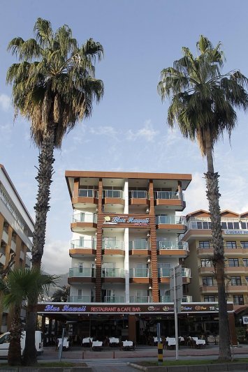 Alanya utazás Kleopatra Blue Hawaii 