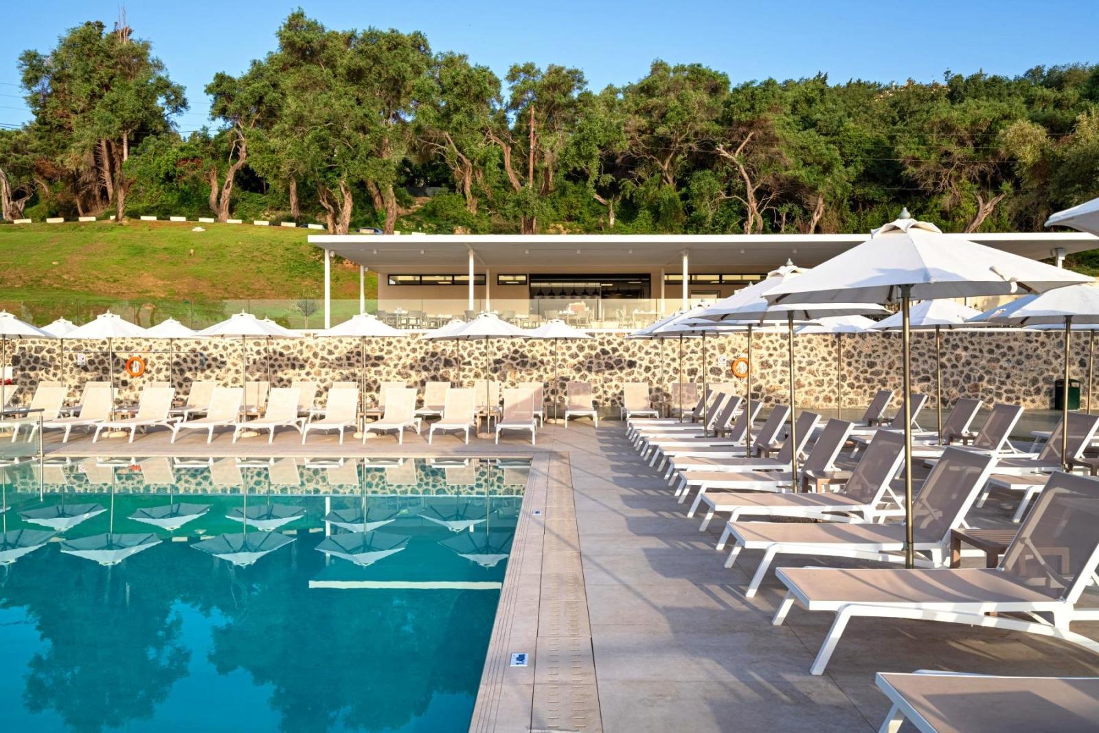 Aeolos Beach Resort Korfu Perama