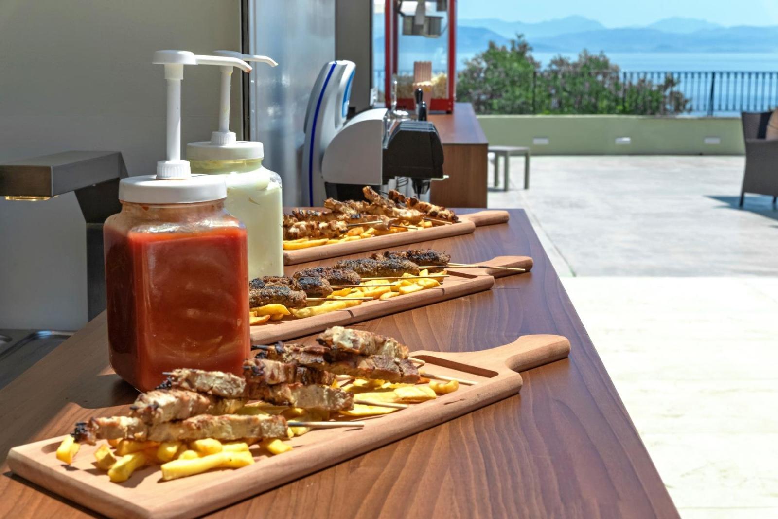 Aeolos Beach Resort Korfu Perama