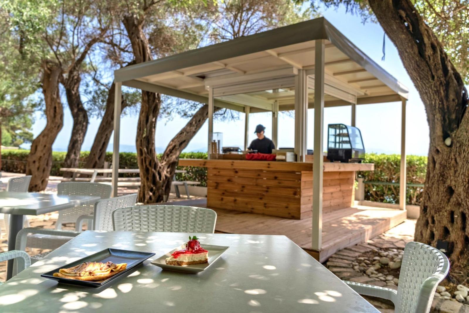 Aeolos Beach Resort Korfu Perama