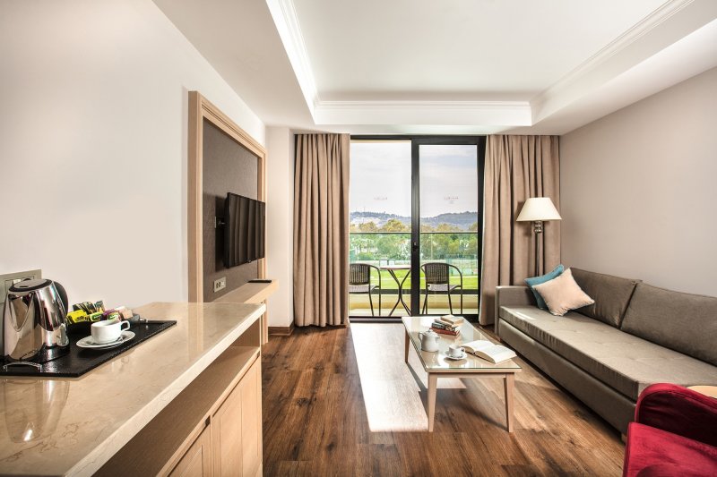 Junior lakosztály - nappali