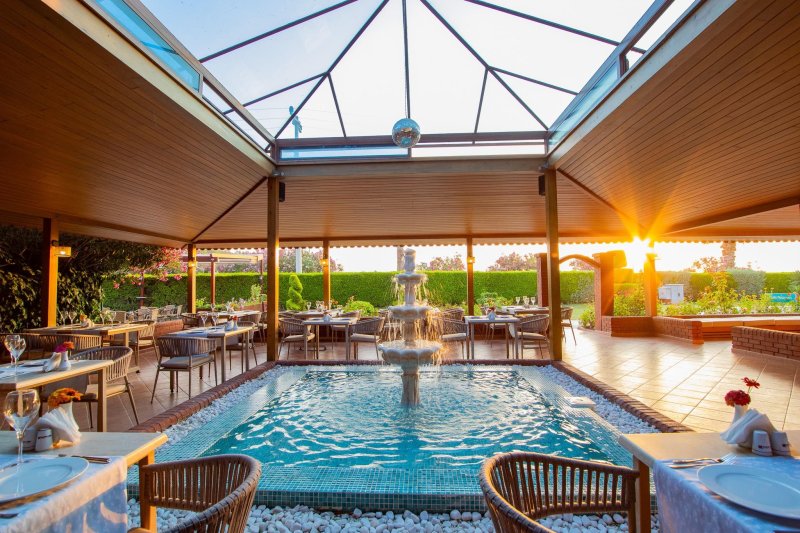 Kusadasi utazás Kustur Club Holiday Village