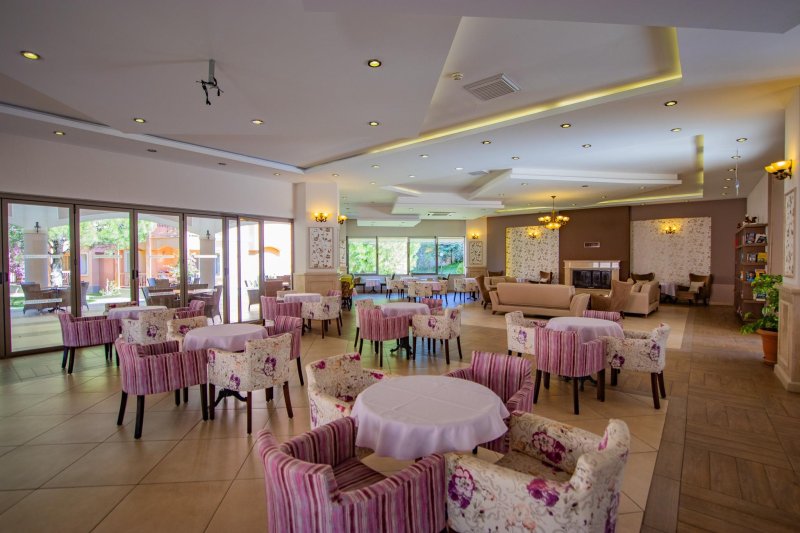 Kusadasi utazás Kustur Club Holiday Village