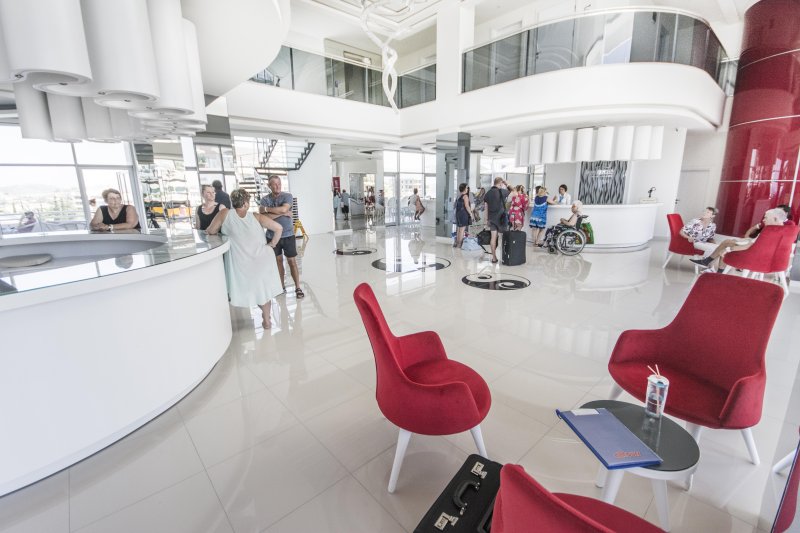 Alanya utazás Laguna Beach Alya 