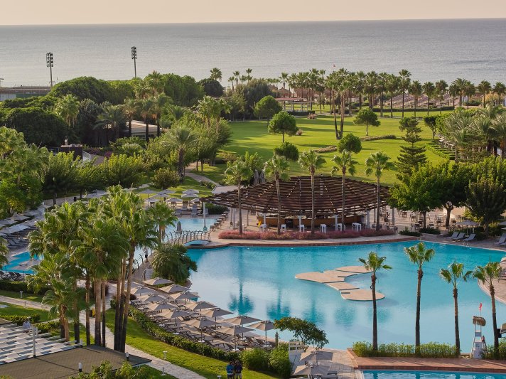 Antalya utazás Lara Barut Collection