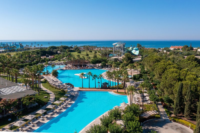 Lara Barut Collection Antalya
