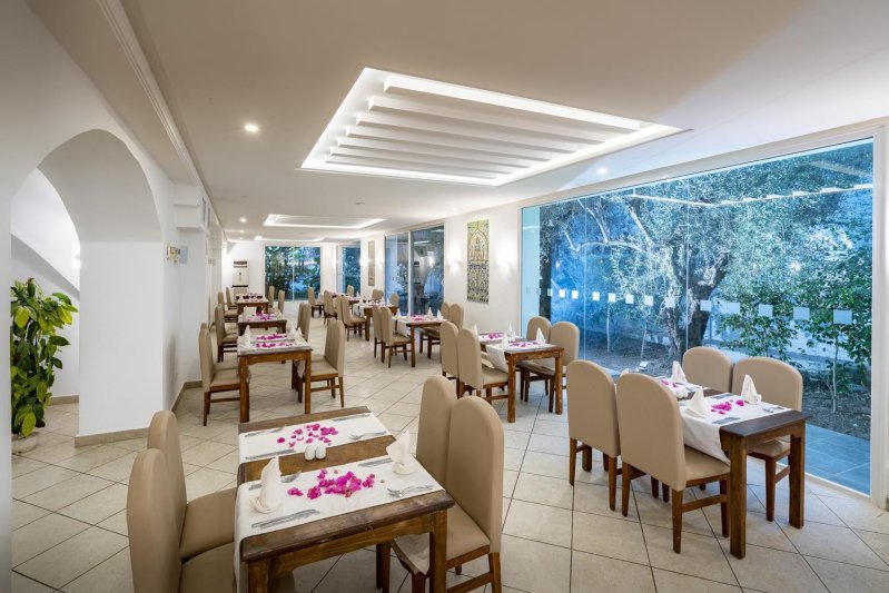 Hammamet utazás Le Hammamet Hotel & Spa