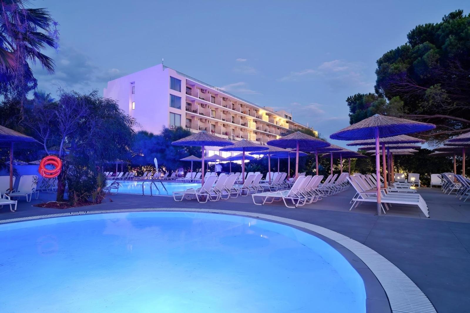 Ninos Grand Beach Hotel & Resort Lefkada-sziget