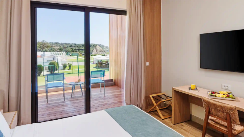 Prémium szoba kertre néző kilátással