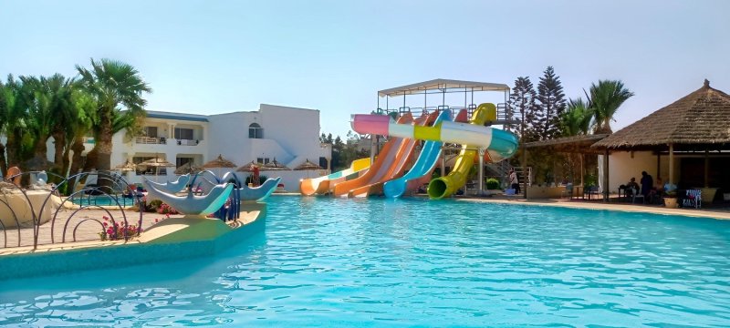 Monastir utazás Liberty