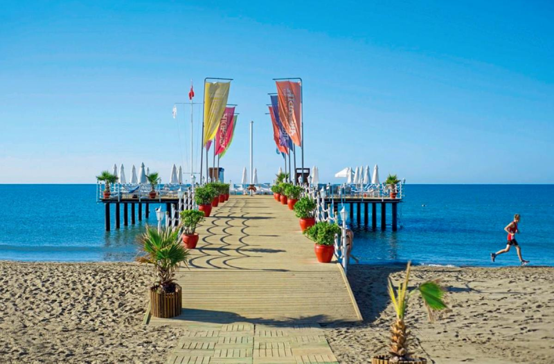 Belek utazás Limak Arcadia