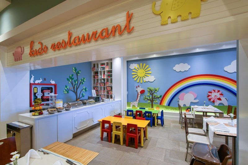 Antalya utazás Limak Lara Deluxe