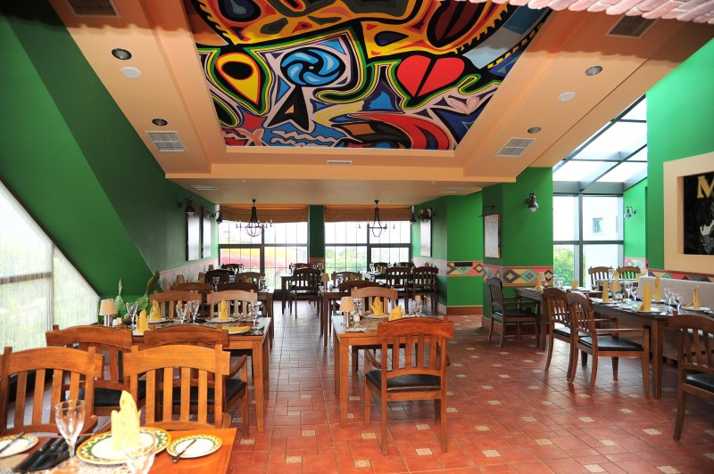 Antalya utazás Limak Lara Deluxe