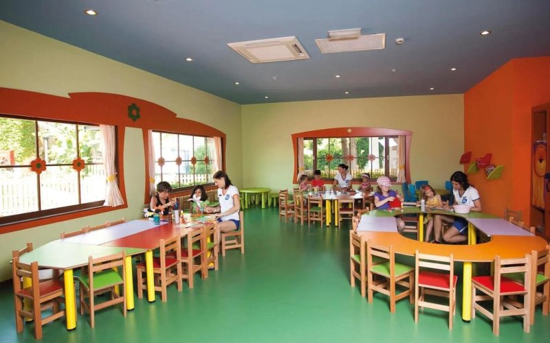 Kemer utazás Limak Limra