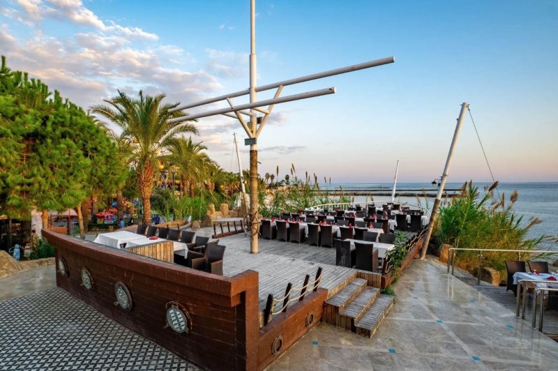 Alanya utazás Long Beach Resort