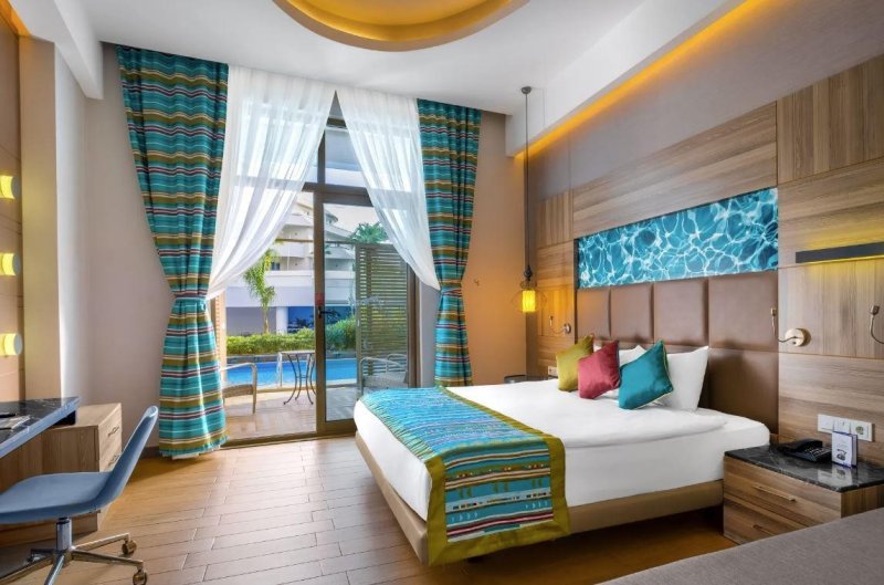 Kétágyas szoba swim up