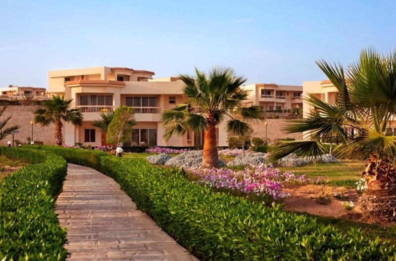 Hurghada utazás Long Beach Resort