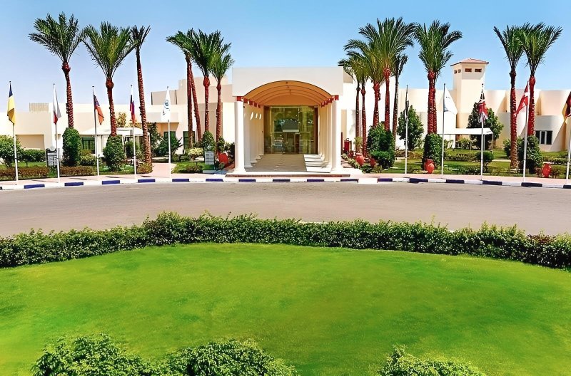 Hurghada utazás Long Beach Resort