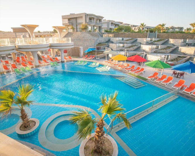 Hurghada utazás Long Beach Resort