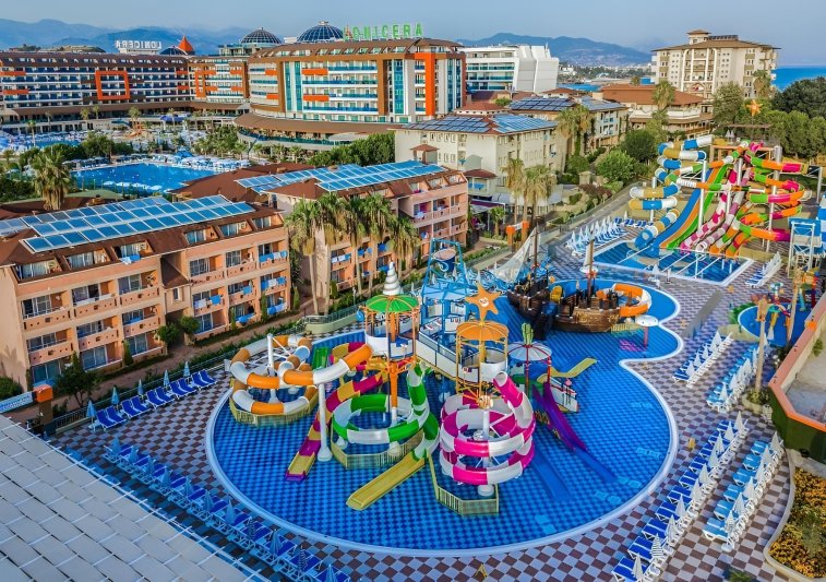 Alanya utazás Lonicera World 