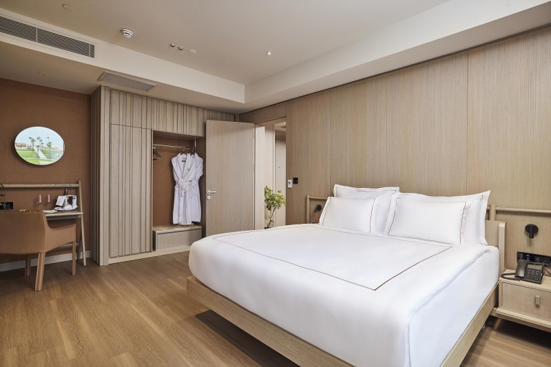 Tetőtéri szoba kétszemélyes ággyal