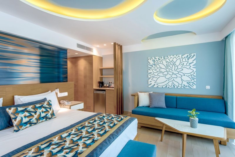 Superior szoba kétszemélyes ággyal - tengerre vagy medencére néző kilátással