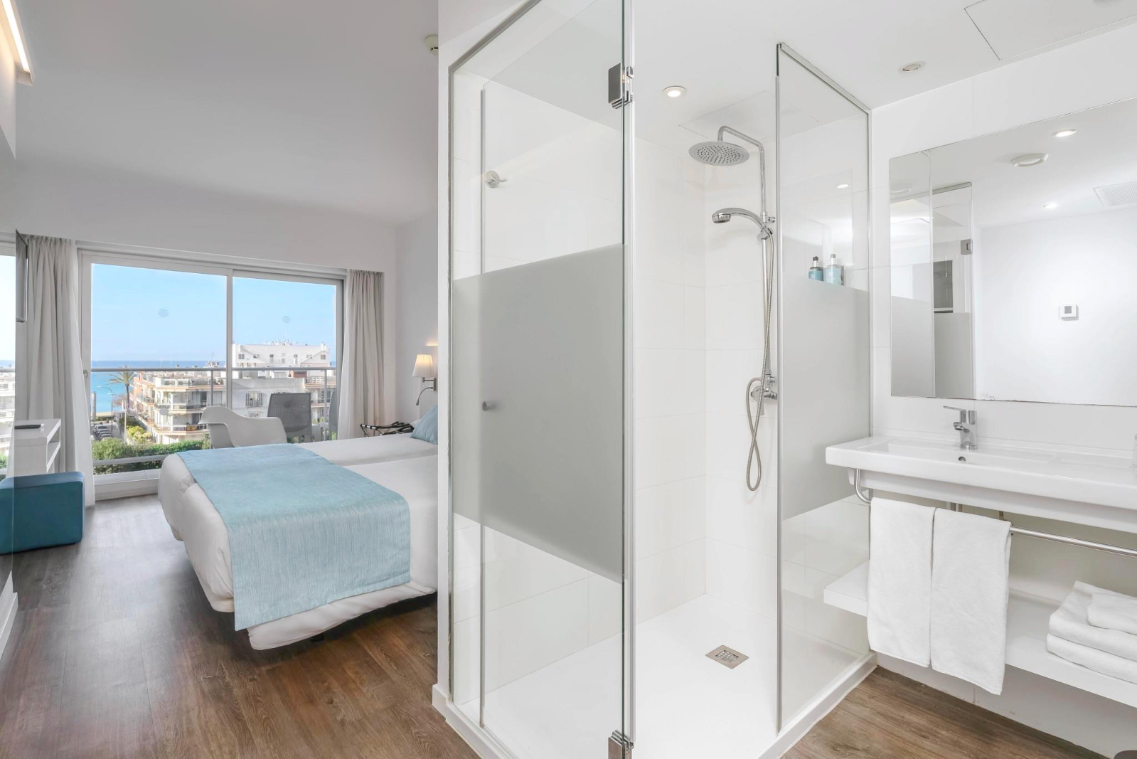 Kétágyas szoba