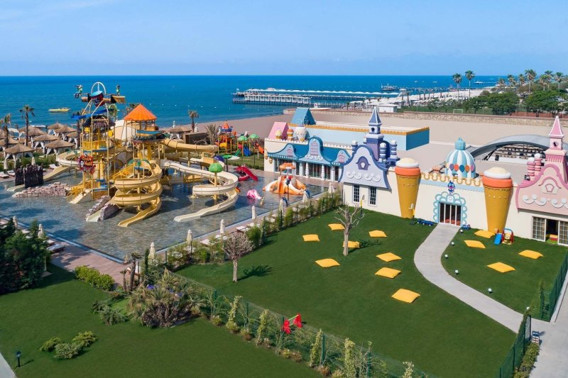 Antalya utazás Mardan Palace (ex. Titanic)