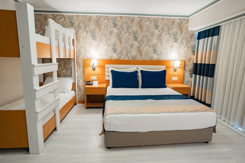 Side utazás Master Family Club