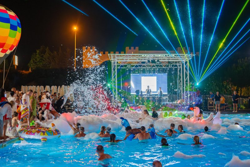 Side utazás Master Family Club