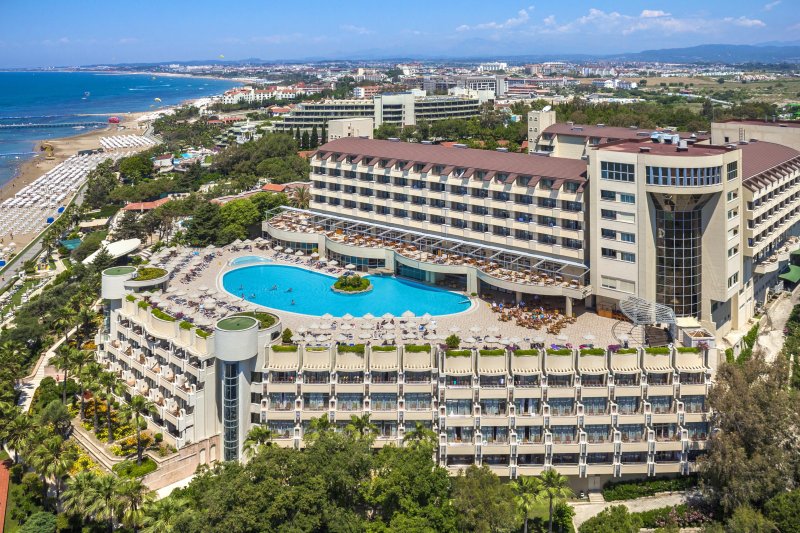 Melas Resort Side