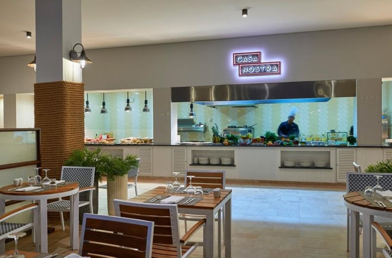 Zöld-foki-szigetek Sal utazás Meliá Llana