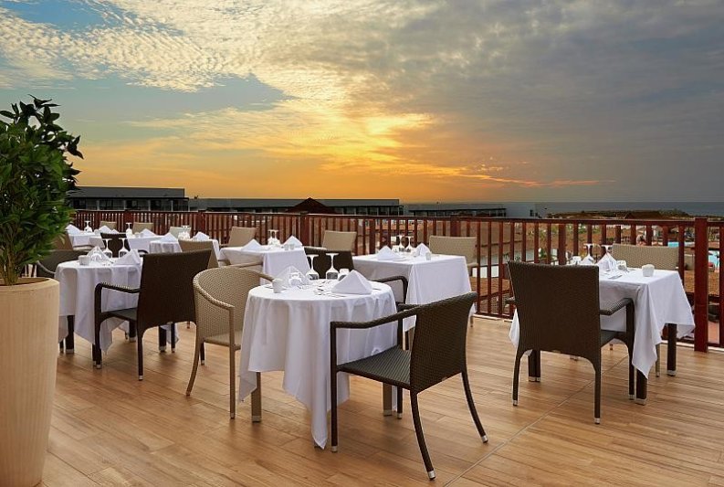 Zöld-foki-szigetek Sal utazás Meliá Llana