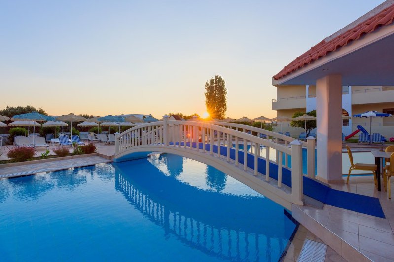 Rodosz utazás Memphis Beach