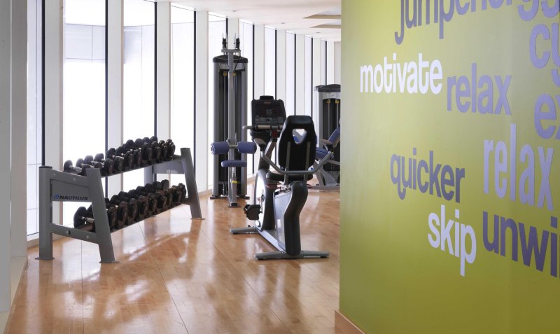 Dubai utazás Millennium Central Downtown 